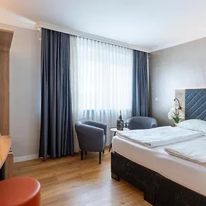 *** Hotel Plaza Rieker Hauptbahnhof Germany