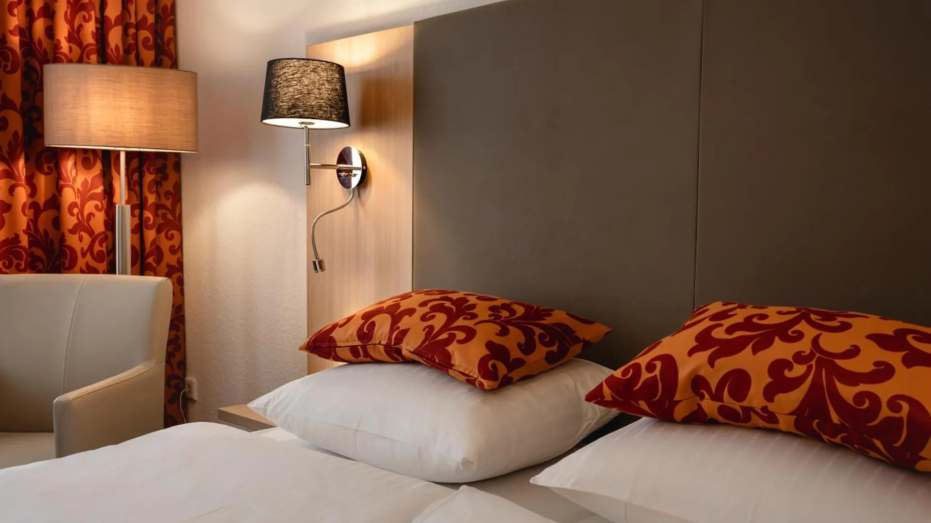 Hotel Astra Dusseldorf 3*,  Germany